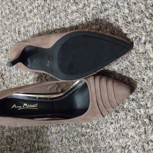 Anne Michelle suede heels - Picture 7 of 8